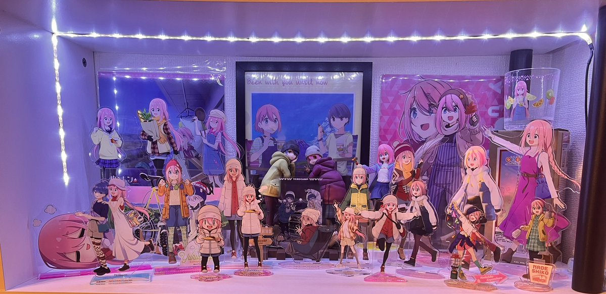 Tsu_Kun_nade223's tweet image. なでしこ祭壇に早速仲間入り✨
やっとアクスタ50体いった🥰
#ゆるキャン
#各務原なでしこ