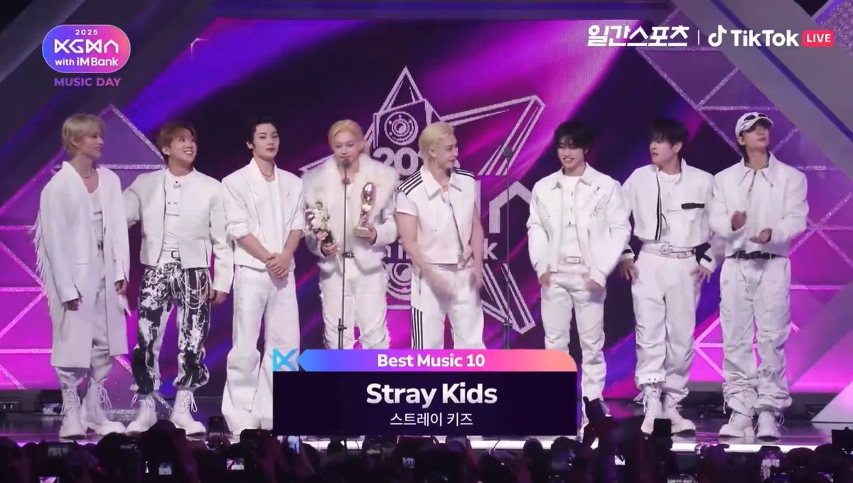 🏆 ขอแสดงความยินดีกับ #StrayKids และสเตย์ ที่ได้รับรางวัล ‘Best Music 10’ ที่งาน 2025 Korea Grand Music Awards (KGMA) 🎉

ขอบคุณสเตย์ทุกคนที่ช่วยกันโหวตให้กับรางวัลนี้ด้วยนะคะ ❣️

STRAY KIDS CLAIMS KGMA KARMA
#StrayKidsAtKGMA
<a href="/Stray_Kids/">Stray Kids</a> #스트레이키즈