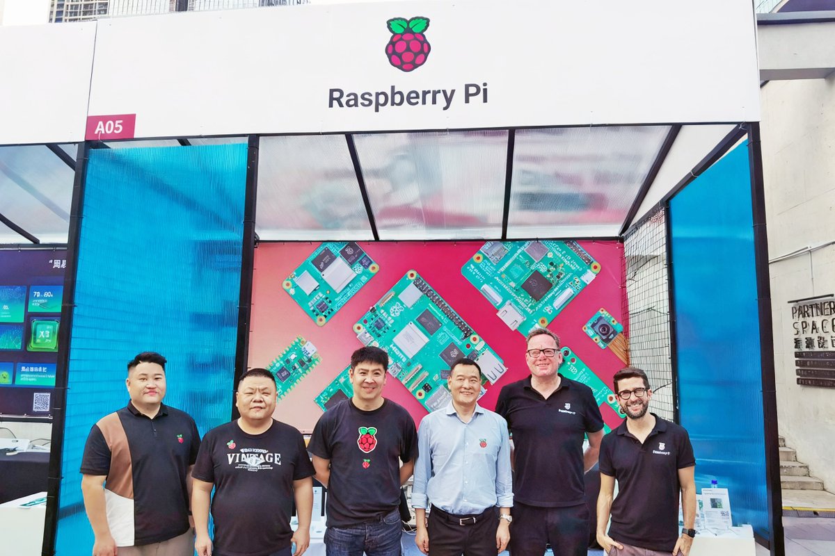 EDATEC_Offical's tweet image. 🚀 Live Now! EDATEC x @Raspberry_Pi Are At Maker Faire Shenzhen 2025!​

We’re here at Shenzhen’s biggest maker event (Nov 15-16)—and we want YOU to visit us! EDATEC and Raspberry Pi are joining forces at Booth A05 to bring open computing innovation right to your fingertips.