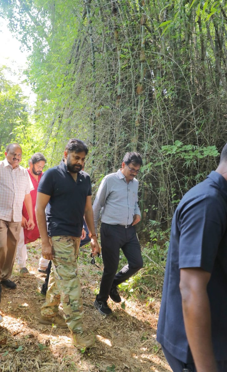 easwar_graphics's tweet image. Andhra Pradesh Dy CM @PawanKalyan’s #OperationAranya exposes major forest encroachments and patta land discrepancies with full transparency.
His call for a fair probe and digitised land records sets a strong example of accountable governance.