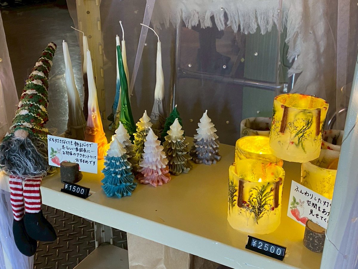 polu_handmade's tweet photo. #デザフェス62
初出展で緊張しておりましたが、沢山可愛いというお言葉をいただき嬉しかったです！
初日の反省を踏まえ、明日は少しレイアウトを変更して出展いたします。
どうぞ、宜しくお願いいたします〜！ https://t.co/RlhQTVCyPk
