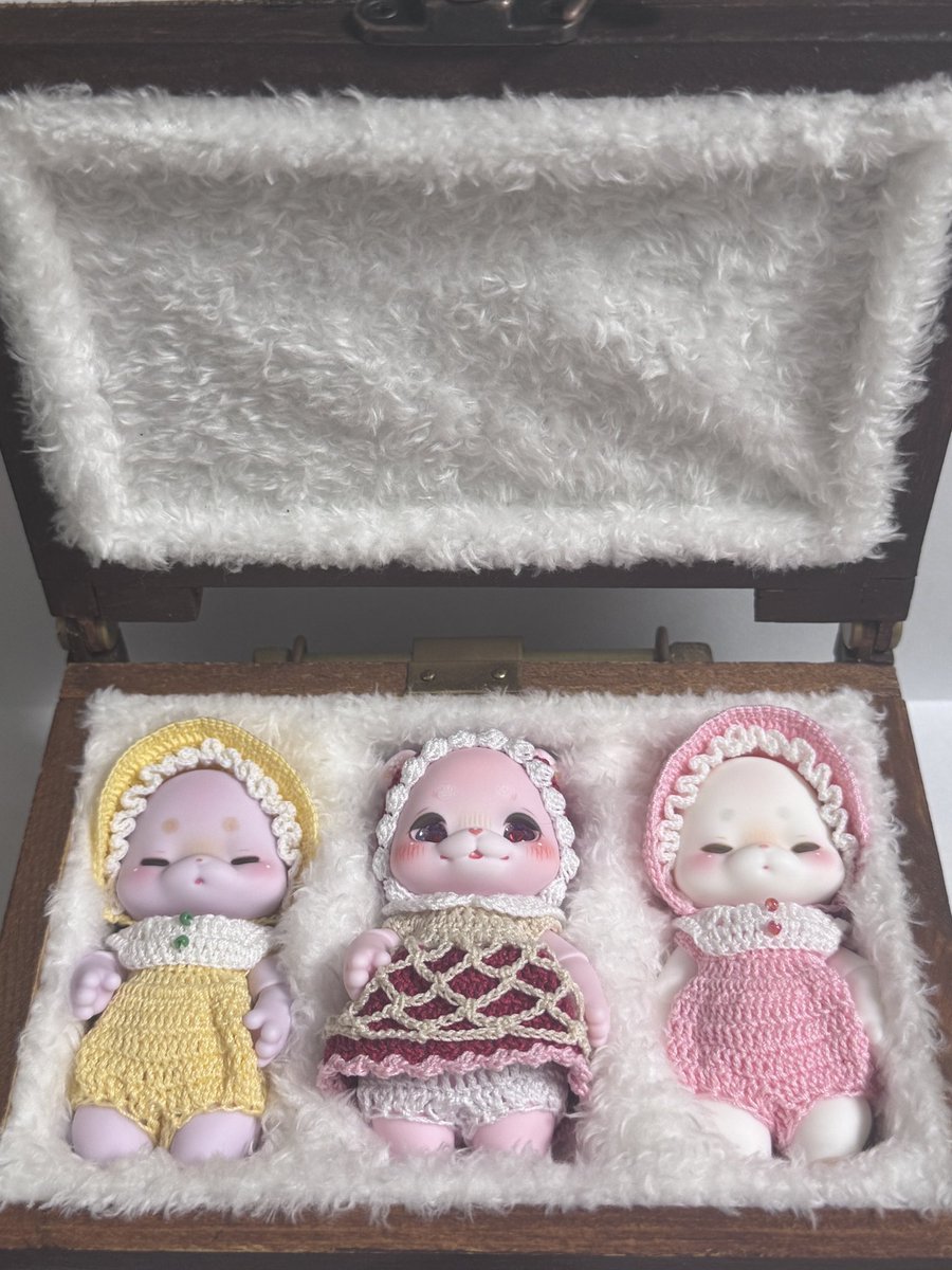 REPUBLIC OF NYAPAN tweet media