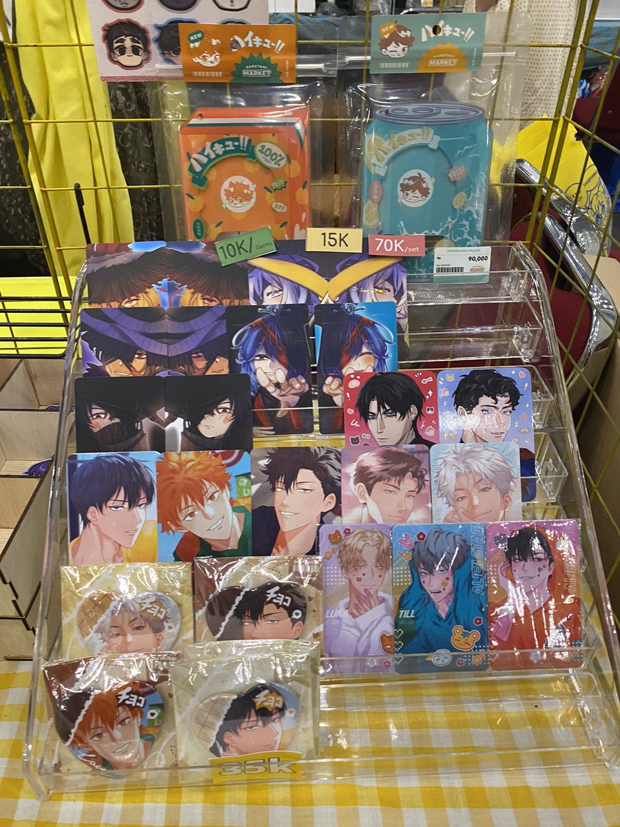 otsu cf day 1!! heres some preview of my merchs 🥳 see u on day 2!! #cf21