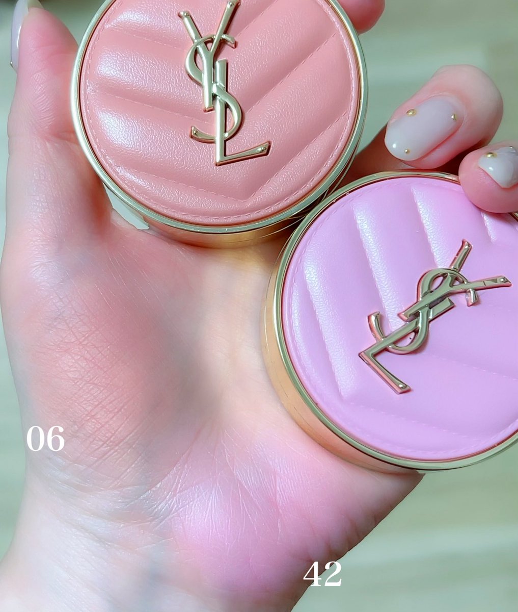 最近チーク2色使いにハマってる。青みを含んだピンクを広めにのせて