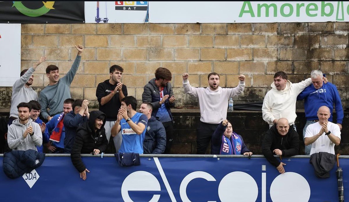 ZHH_1925 tweet media