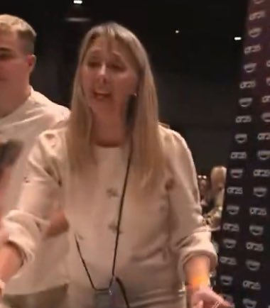 No te puede caer tan mal alguien sin conocerle, el alguien:
 #OTDirecto15N