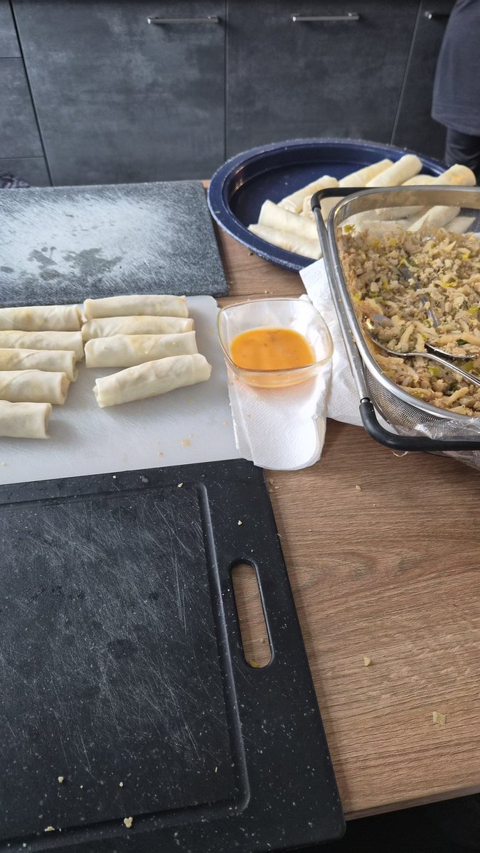 Making Eggrolls with my mom :3