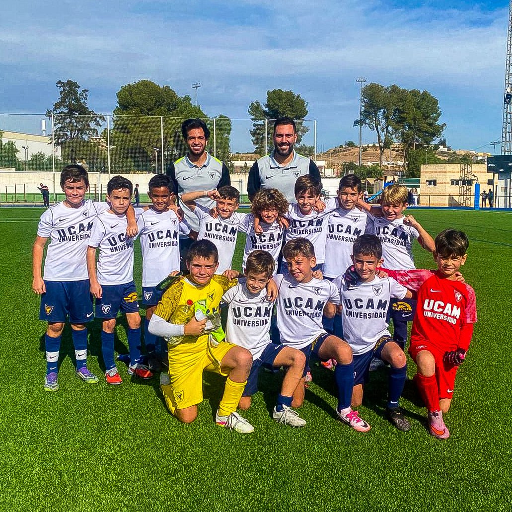 ⚽️ 𝐁𝐄𝐍𝐉𝐀𝐌𝐈́𝐍 𝐁 | Triunfo ante el CF Vistabella Alcantarilla (1-3).

Buen partido de los universitarios, que remontaron el tanto local y aprovecharon sus ocasiones para cerrar el encuentro.

Los goles fueron de Rubén Carrión, Gael y Javi Ruiz.

💪🏼 ¡A seguir!

#CanteraUCAM
