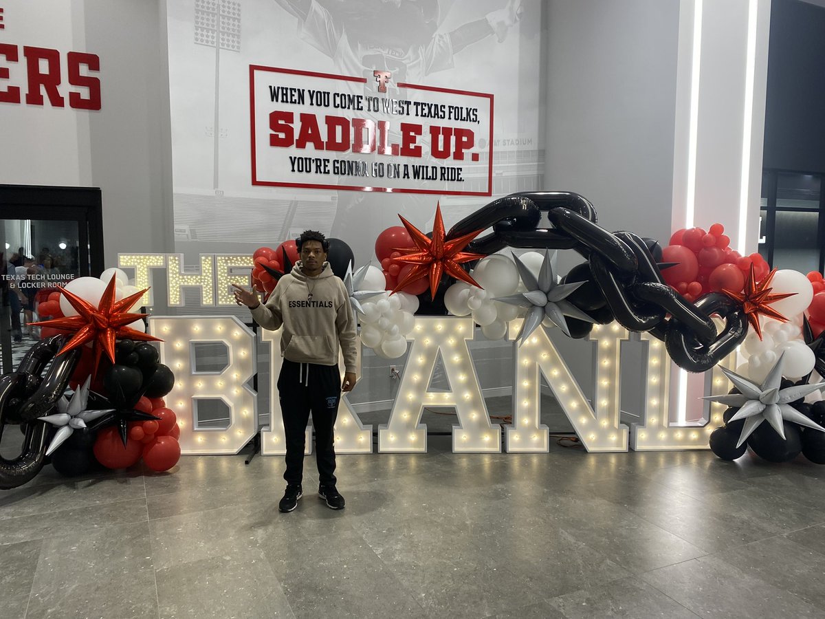 thebizofathlete's tweet image. Kenyon Garner is in Lubbock.
CIAA Defensive Player of the Year. Texas Tech getting a first look at one of the portal’s most disruptive EDGE talents. #CIAA