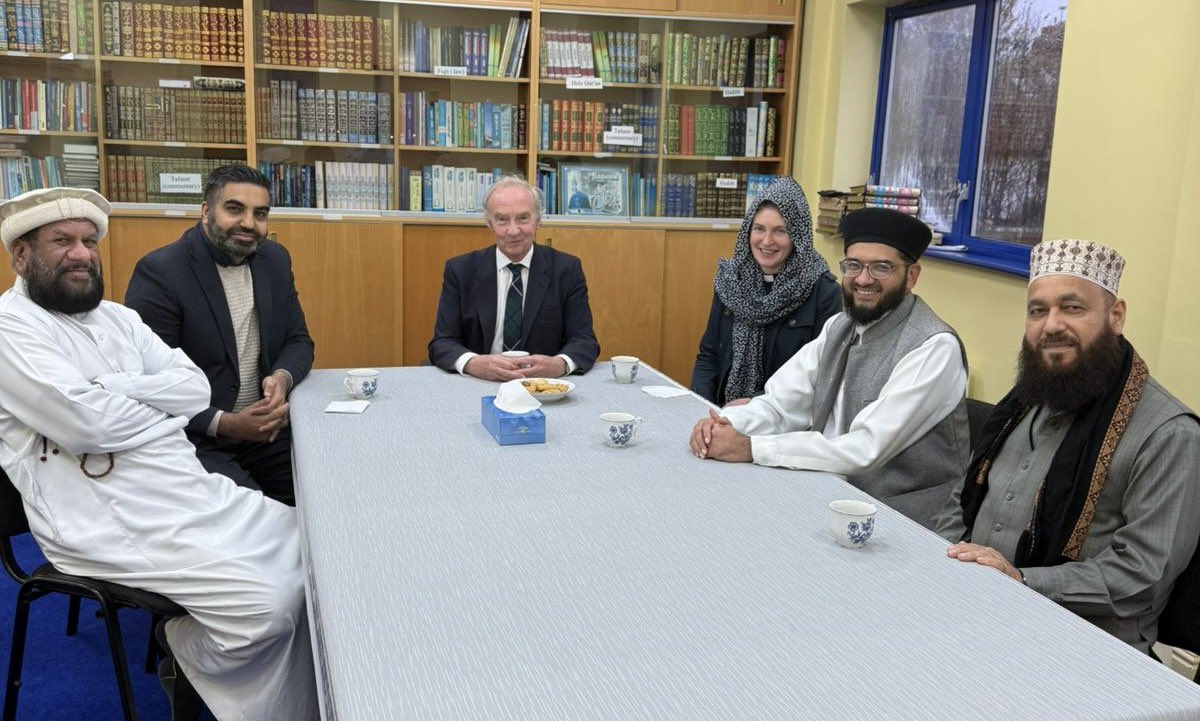 kam_hussain5's tweet image. Opening doors, welcoming people &amp;amp; having conversations are important in tackling some of challenges we face today. Together we can  help break down stereotypes, reduce #prejudice, and build trust among #communities. 

Thank you to @QariAsim &amp;amp; Makkah Mosque for doing exactly this.