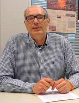 xarxaforestal's tweet image. La comunidad del fuego forestal le debe mucho al professor @DM_Molina_T Por todo su conocimiento y años de formación a centenares de profesionales de la defensa contra incendios forestales. Muchas gracias por tu dedicación y legado!
Feliz jubilación!
🌳🌲🔥