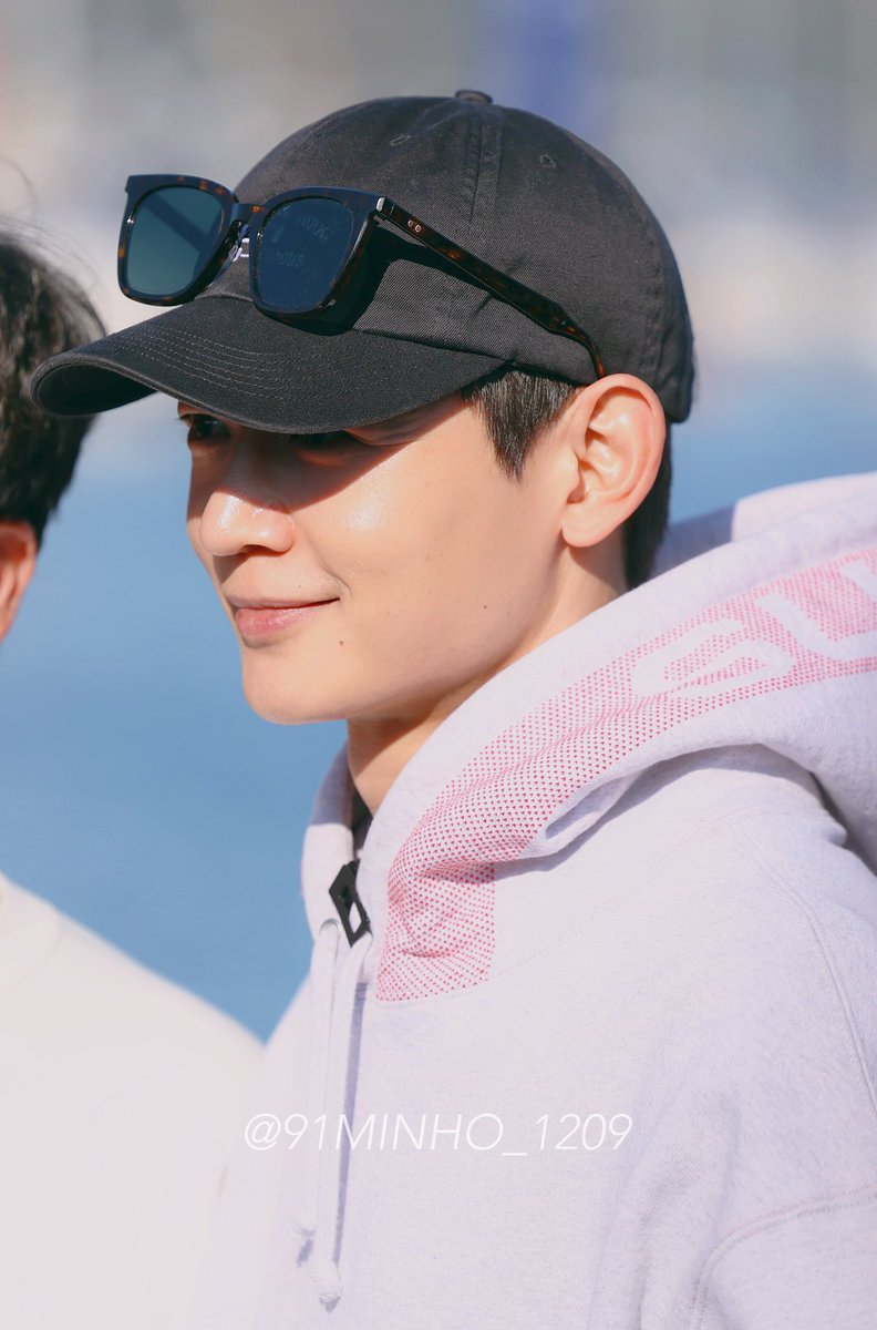 91MINHO tweet media