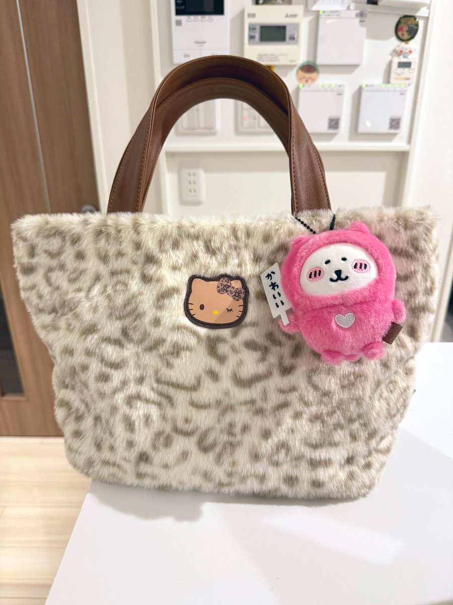 しまむらのキティトート可愛い💓初キティグッズ！ラウンドポーチも買えばよかった！！