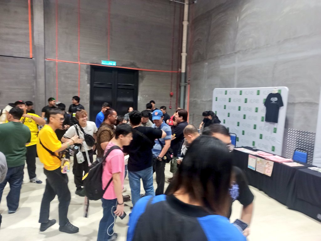 IdolCPM's tweet photo. reporting at Love and Peace event at Jio Space, PJ https://t.co/lb6AFqKPOt