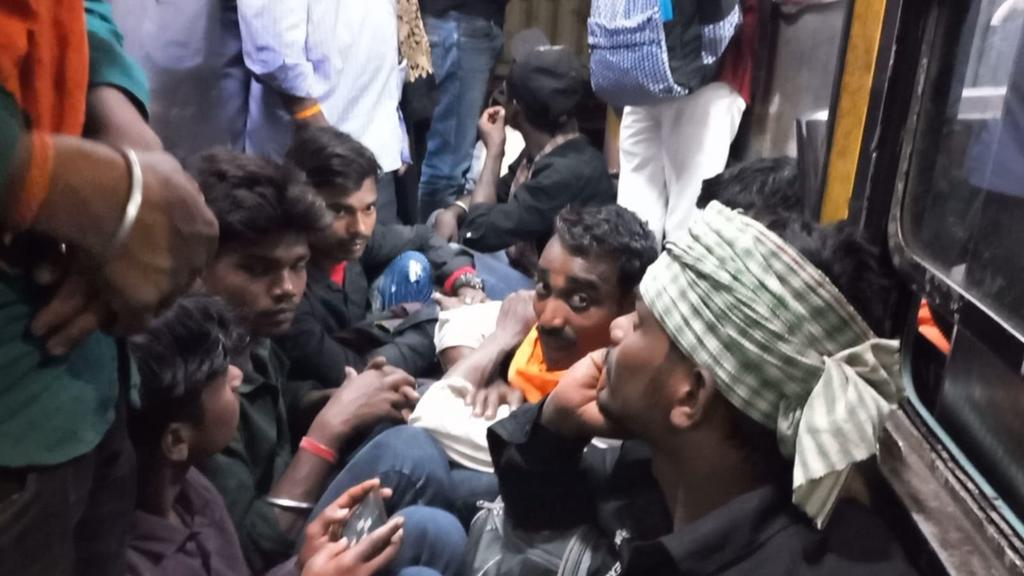 Kavish aziz tweet media