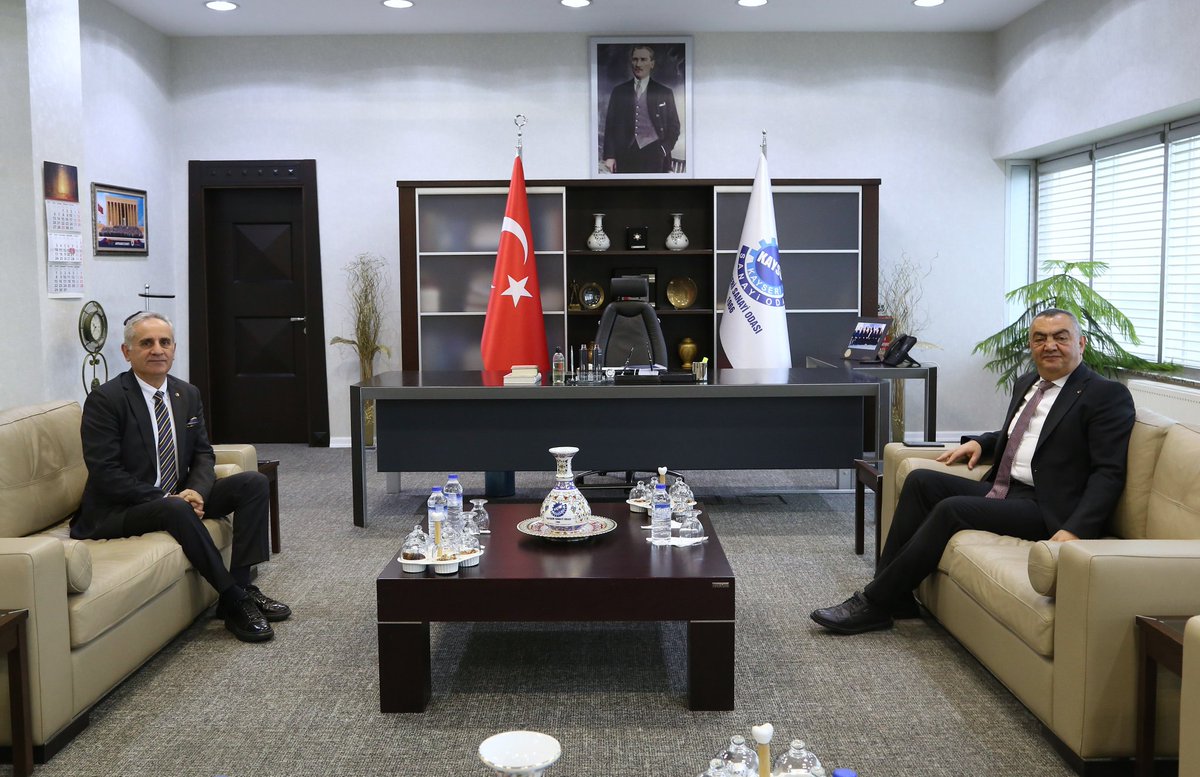 TOBB Yönetim Kurulu Üyesi ve Kayseri Sanayi Odası Başkanımız Sn. <a href="/mbuyuksimitci/">Mehmet Buyuksimitci</a> 'yi yerinde ziyaret ettim. Değerli Başkanıma Yazılım Meclisimizin son dönem faaliyetleri ve sektörel gelişmeler hakkında bilgiler aktardım. 
Sektör firmalarımız ve kamu kurumları  tarafından oldukça