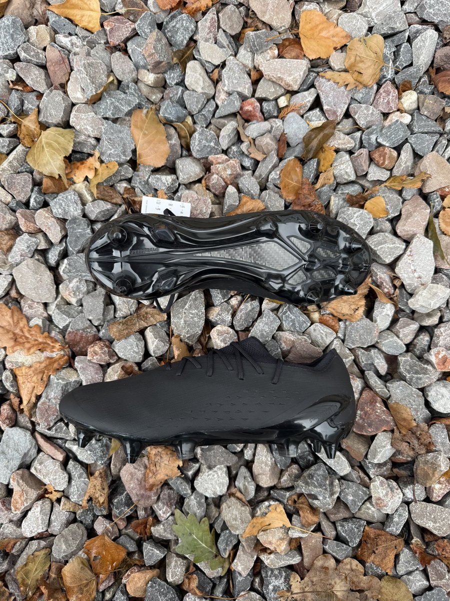 ryantaylor48's tweet image. @RTaylorMadeBoot 

Adidas SpeedPortal 

With professional custom heel support - only professional athletes get this.

UK 10 - SG

£100