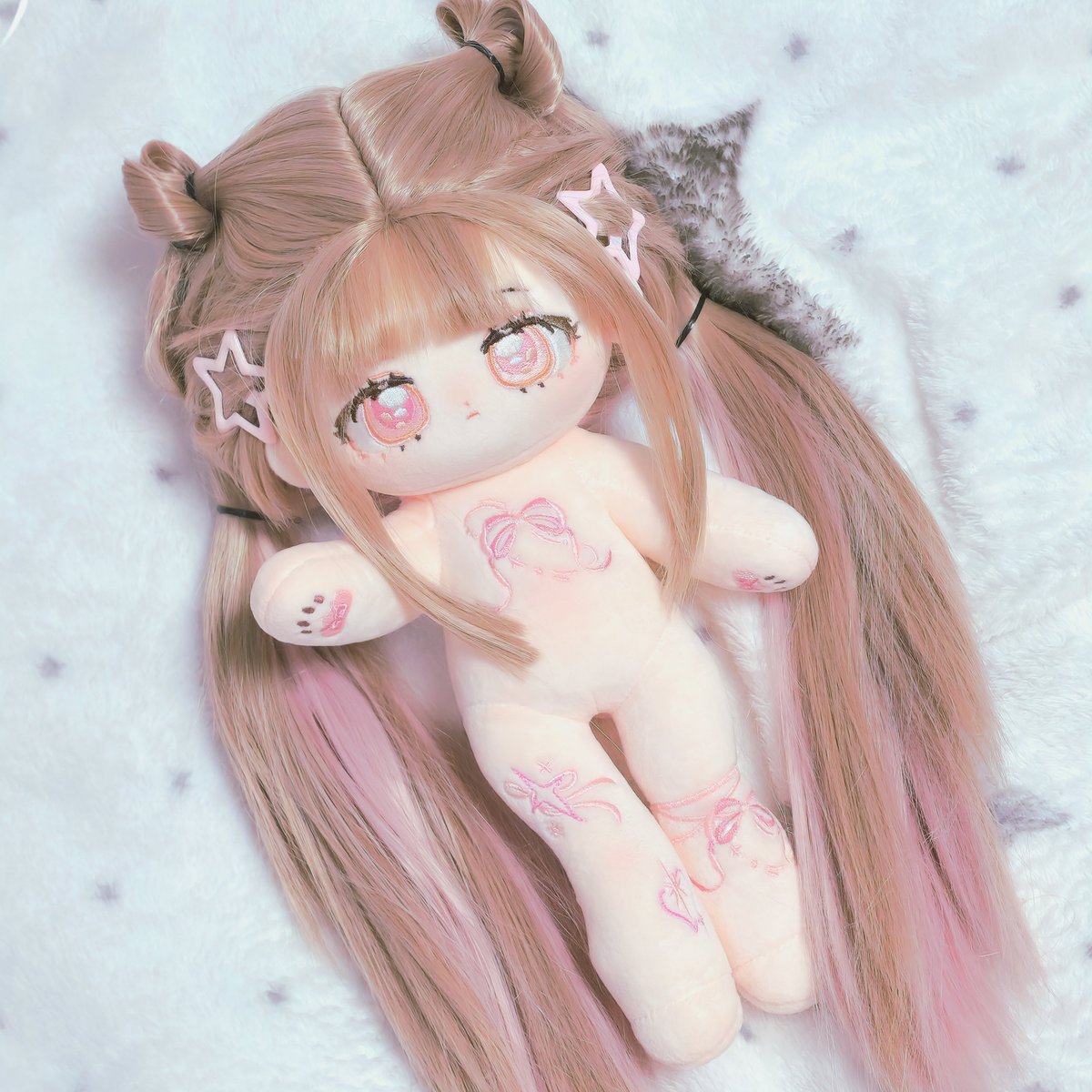 PeanutSOM's tweet image. #무속성_몽슈슈
뉴 헤어세팅 끝 으헠어힘드러