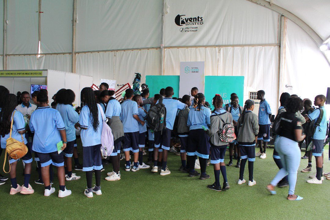 Sanyusanyu0's tweet image. It takes a circle of care to raise tomorrow’s leaders.

At @QINES_kyanja , parents, teachers, and learners walk the journey together shaping confident, compassionate achievers. 🌟

To register; forms.gle/azQmkdx3Hzk3oL…

#QINESKyanja