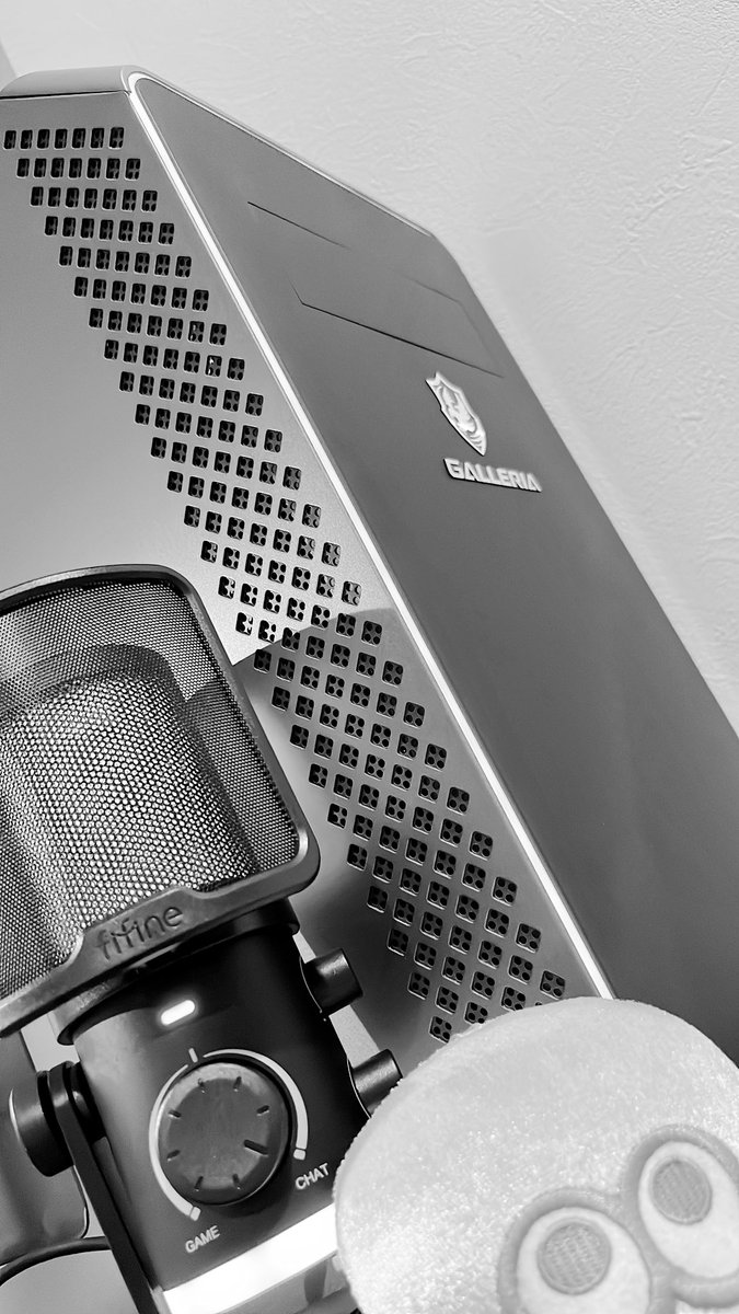 新しいPCサクサクでペンタブ感度もスルスルで超感激ですの💃