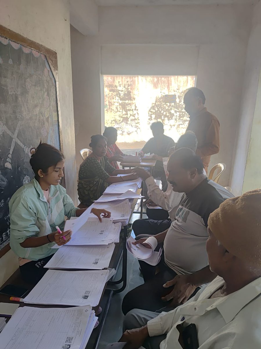SDM Amreli and ERO 95-Amreli tweet media