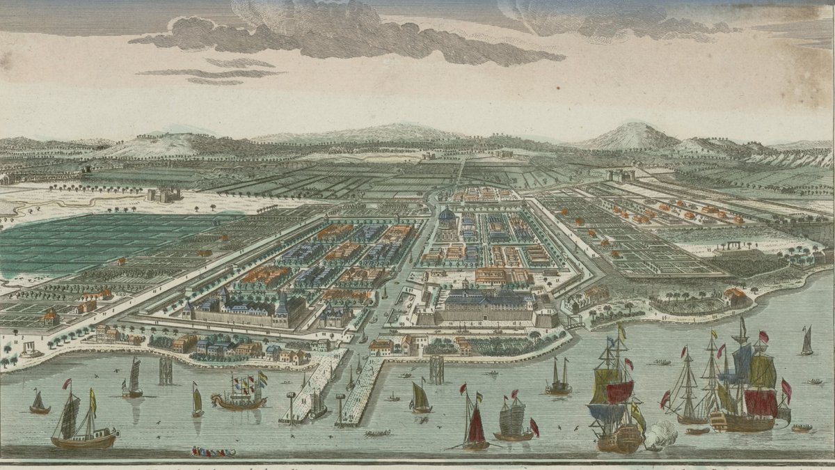 Dari 150.000 penduduk Batavia:

Dua pertiganya adalah Tionghoa🇨🇳  

Sisanya adalah Jawa🇮🇩, Armenia🇦🇲, Persia🇮🇷, India🇮🇳, Arab🇸🇦 dan Eropa🇪🇺.

Ada 4.500 orang Eropa (setelah Belanda🇳🇱, kelompok terbesar adalah Prancis🇫🇷).

✍️ Rafael Díaz Arenas
 (ada di Batavia dalam tahun 1837)