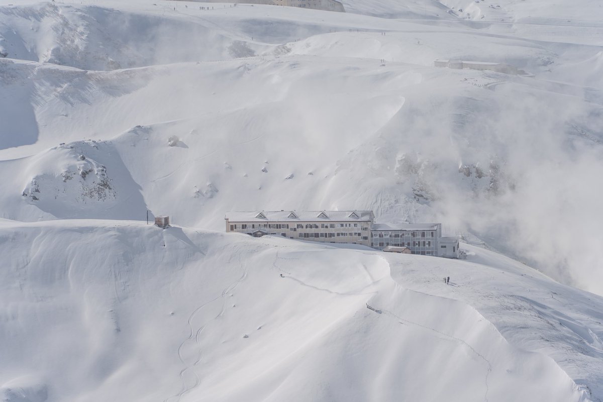 ing mountains 雪山 ing mountains 雪山 ing mountains 雪山 Snowing mountains 雪山 Snow