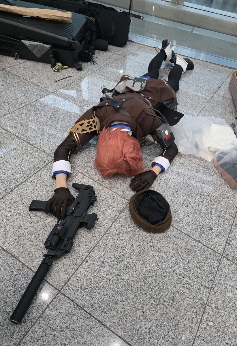 Shikugi_'s tweet image. 어떻게 출근 다음 트윗이 퇴근