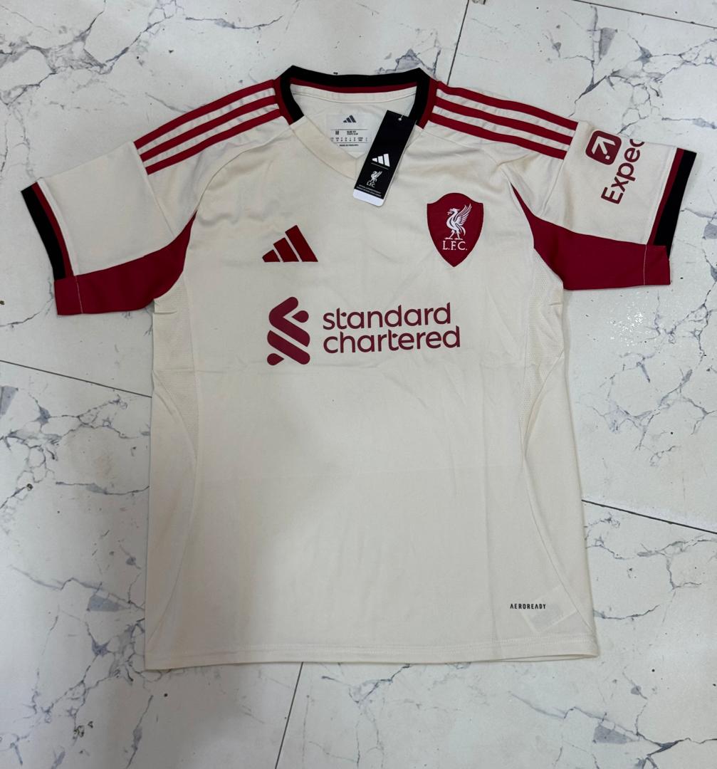 musteeee03's tweet image. fans edition restocked 💯   Size M L XL XXL. 🏷️N12000.    Size 3XL &amp;amp; 4XL . 🏷️

Price 17,,000

Location kaduna delivery nationwide 

Contact or WhatsApp 07037000445