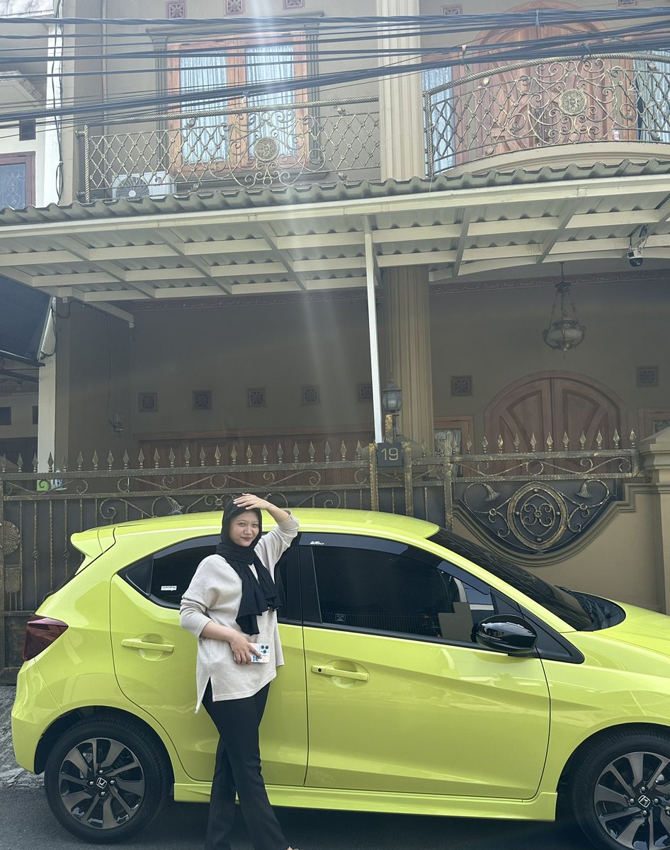 conerror's tweet image. guysss im so proud of my kaka sapa stusu kaka ku independent woman !? btw, without her i cant jajan so much 😩😍🥺🥺