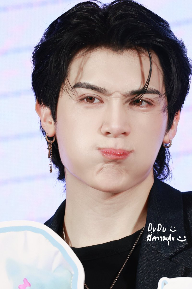 Big difference😐😚 <a href="/peatwasu/">peatwasu #เคลวิน</a> 

PEAT IN GUANGZHOU
#PeatfansignInGuangzhou
#Peatwasu #CaptainPeat