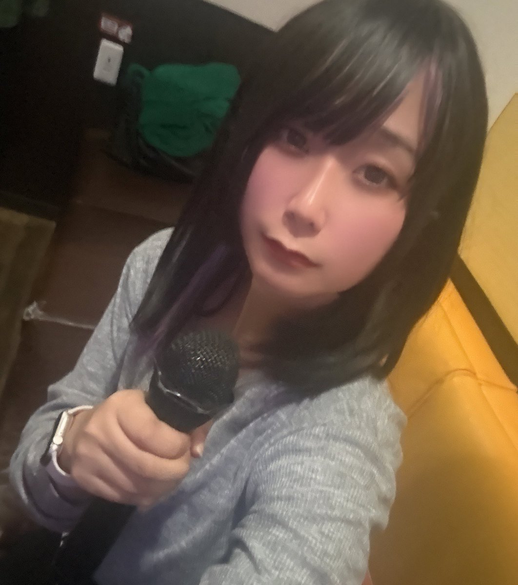 cocoView_mizuki's tweet image. 今日は24日のリハ終わりにカラオケ行って練習してきたよー！
めっちゃたのしみー！みんなと会えるのも🥰