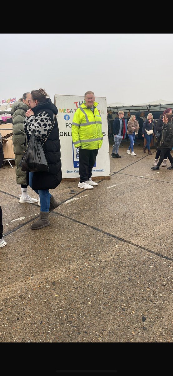 Just seen over  North Weald  market in Essex .. someone just sent that to me LOL