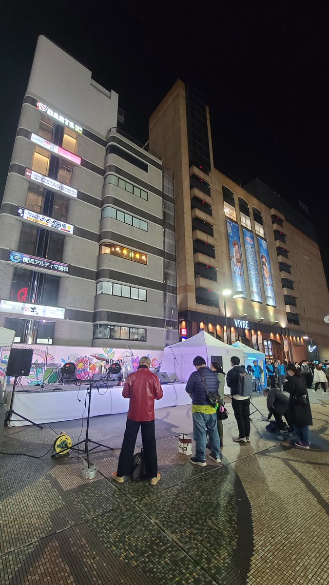 nanno_guitar's tweet image. 最後まで見てくれた方々、ありがとうございました！
カメラの電源入れ忘れていたので演奏動画はありません、すみません🙏
#弾き語り #cmap #横浜駅西口 #横浜vivre