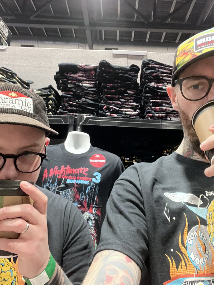 hellonshirts's tweet image. Booth all settle up! Boys ready to go. Bring on first day of Liverpool Comic Con!