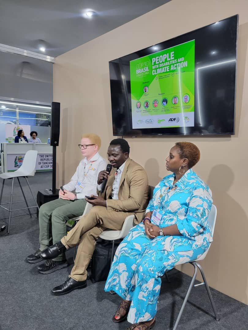 Naturelcd2020's tweet image. 🟢 The DRC in action at COP30 !🇧🇷

The DRC Climate Change Network (Rccrdc) today organised the event &quot;Cash for Conservation: A rights-based approach to protecting forests and communities in the DRC&quot;.