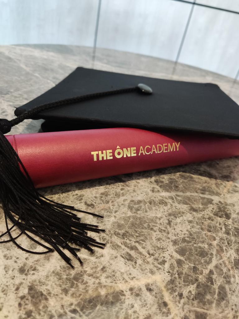 C3asar_Salad tweet media