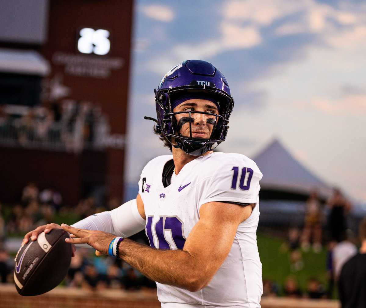 CFB Week 12 Full Card:🏈🚨

$25 to someone who likes if we go 4-0💰

Devon Dampier O 59.5 Rush Yards 

John Mateer O 26.5 Rush Yards

Josh Hoover O 33.5 Pass Attempts

Kyron Drones O 22.5 Pass Attempts

As always if I have any add ons in the morning will likely post individually.