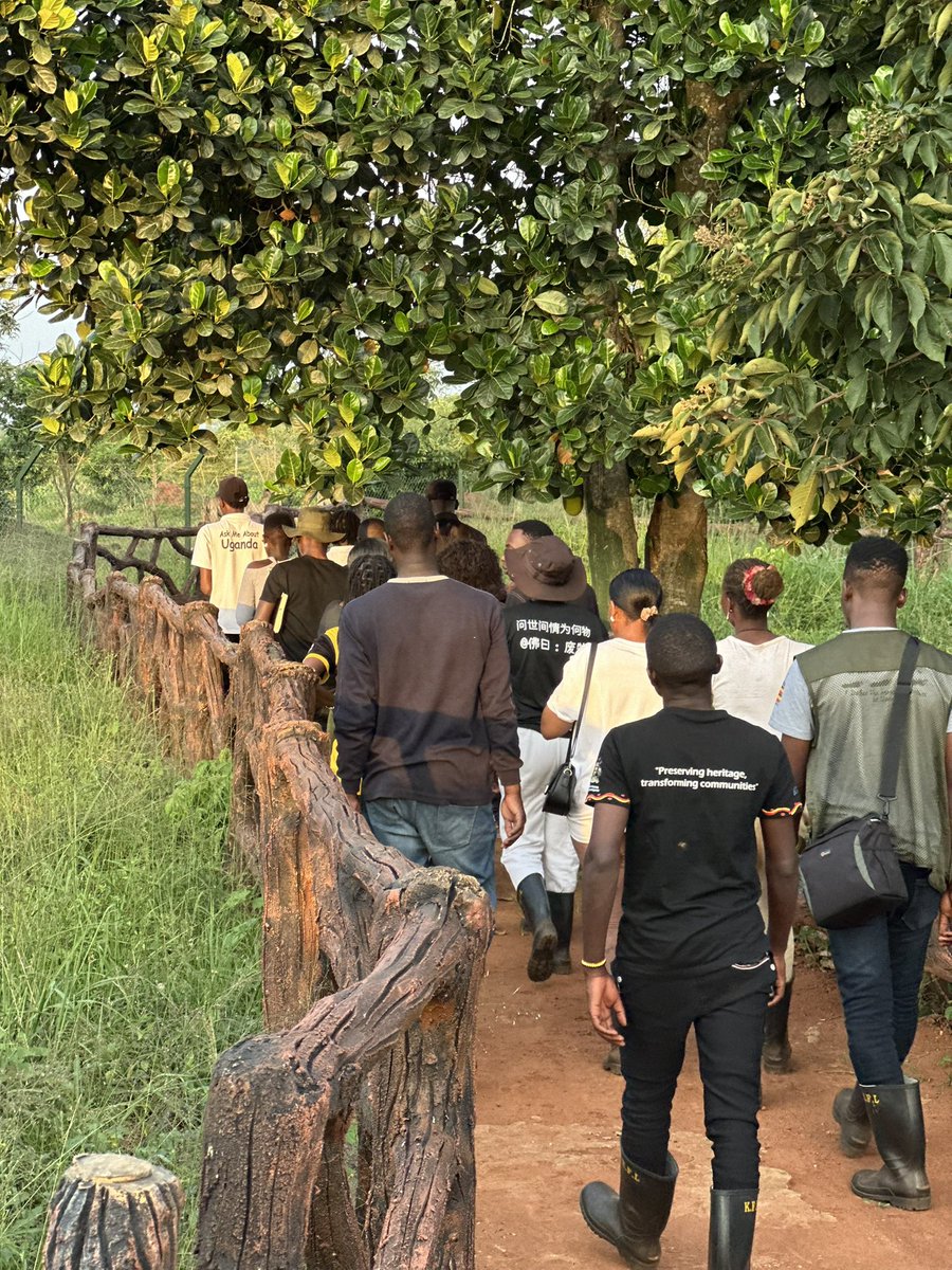 Yesterday, the Top 30 Travel &amp; Tourism Writers (those in Uganda) spent a day at #KaynelaFarms in Kayunga, a trip designed to give them fresh encounters to shape their final stories for the #TravelWritingComp2025.
This visit wasn’t just a tour; it was a chance to experience