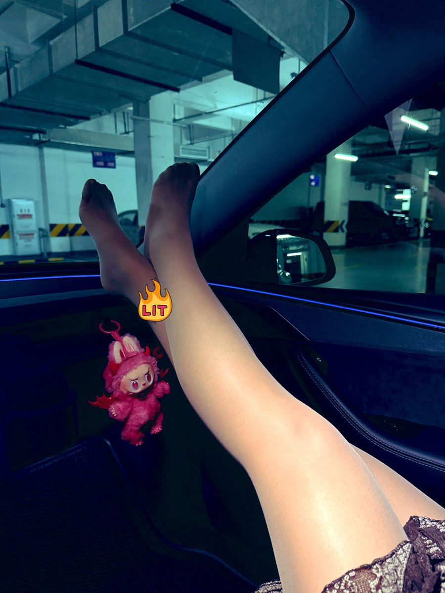 2Helloyuppy's tweet photo. 肉丝骚老婆❤️ https://t.co/ZbgSNHMpeL