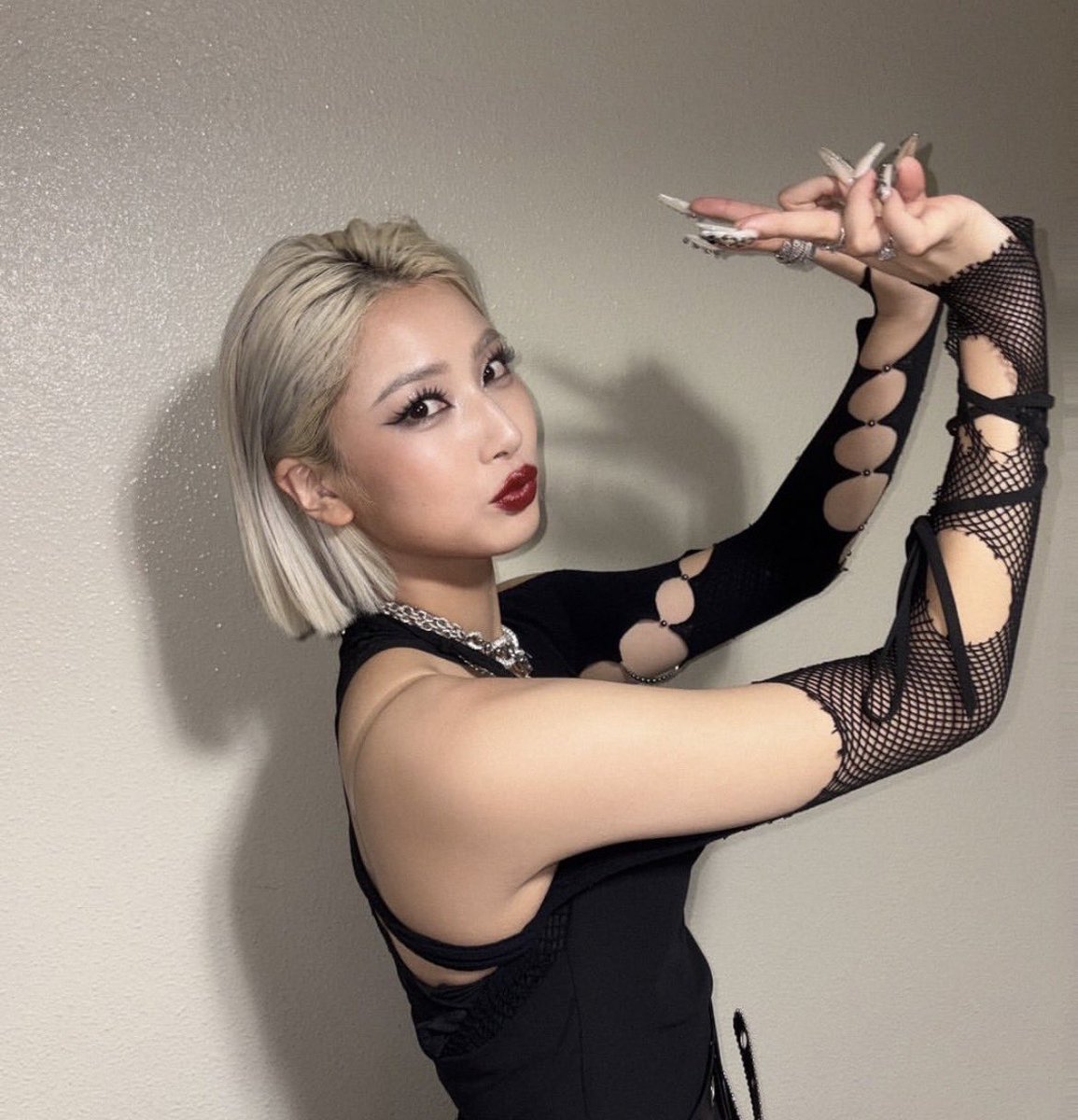 cpy_v1's tweet image. え、かっこよ
#HANA