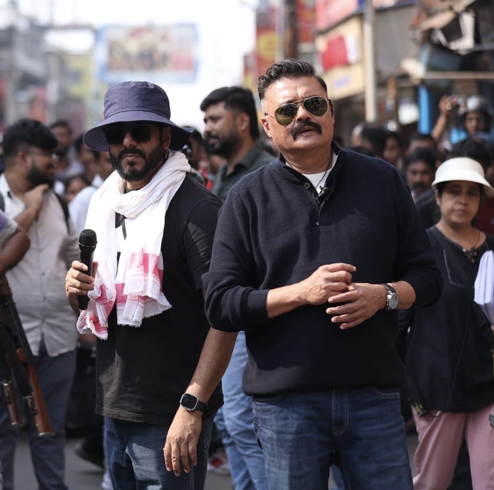 iamrajchoco's tweet image. আবার প্রলয় সিজন ২ নিয়ে আসছে অনিমেষ দত্ত 👮‍♂️ 🕶️ 🚔 🚨 #AbarProloy2
@SaswataTweets @RCEpvt #Zee5Bangla