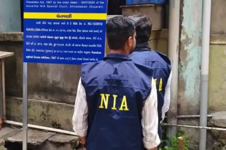 mkyindian's tweet image. Red Fort blast case: NIA arrests MBBS student Nisar Alam in West Bengal joint operation

#WhiteCollarTerrorModule #RedFortBlast #Bengal #Jihadists