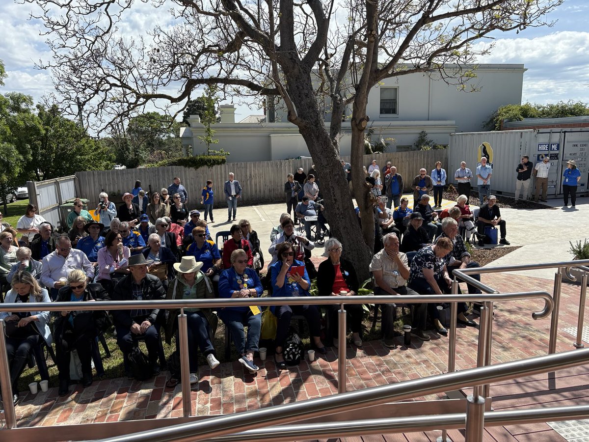 CLAN_AU's tweet image. What a grand @ Australian Orphanage Museum today

We got sunshine🌞
lovely to see some many Clannies from across Australia💛💙

The AOM will be open at 11am on Sunday for those who didn’t get a chance to 
see inside our precious Museum‼️

AOM open 11am - 1pm 

#OurHistoryMatters