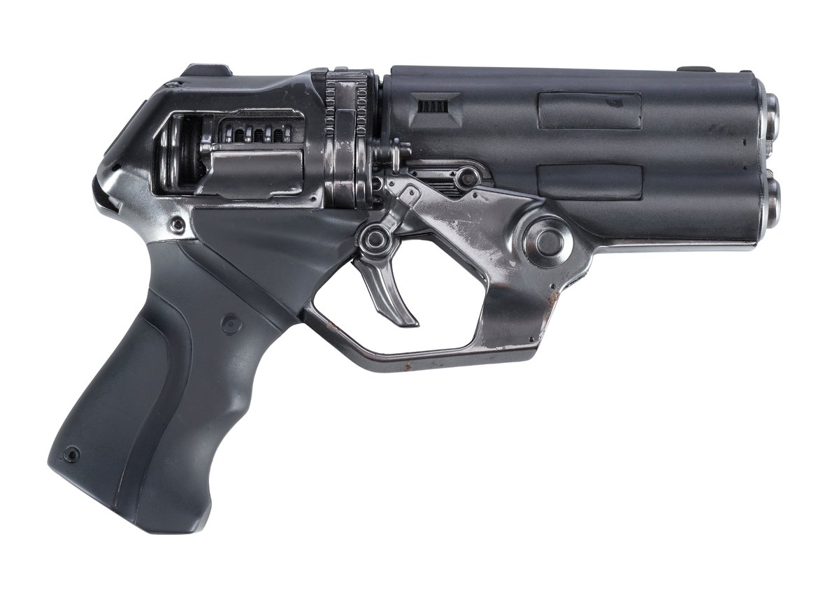 BLADE RUNNER 2049 
Luv's Security Team Stunt Blaster
propstoreauction.com/lot-details/in…