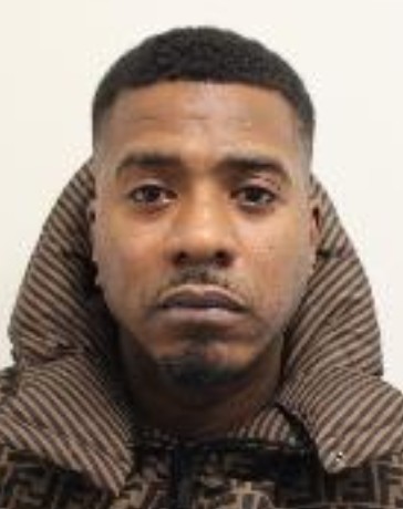totalcrime's tweet image. This week rapper Nines - pictured after being arrested at Heathrow airport in Nov 2023 - was jailed for 37 months. In today&apos;s #Substack I tell the FULL story and explain how a plan to use cannabis to promote one of his albums got him in trouble (1/3)  
totalcrime.substack.com/p/why-rapper-a…