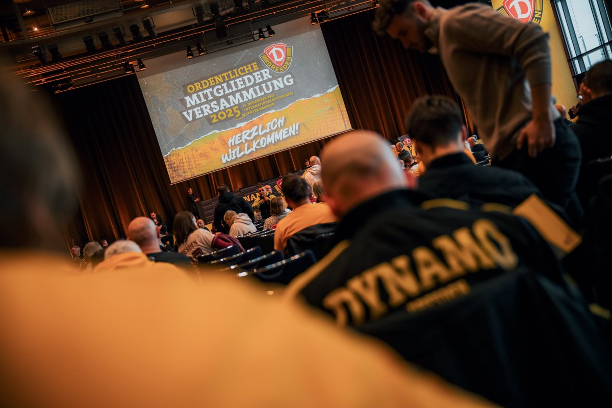 DynamoDresden's tweet image. In diesen Minuten beginnt die Mitgliederversammlung der SGD zum Geschäftsjahr 2024/25. Wir halten Euch auf unserer Website über die aktuellen Entwicklungen auf dem Laufenden. 👉 sgd-1953.de/omv2025 #sgd1953