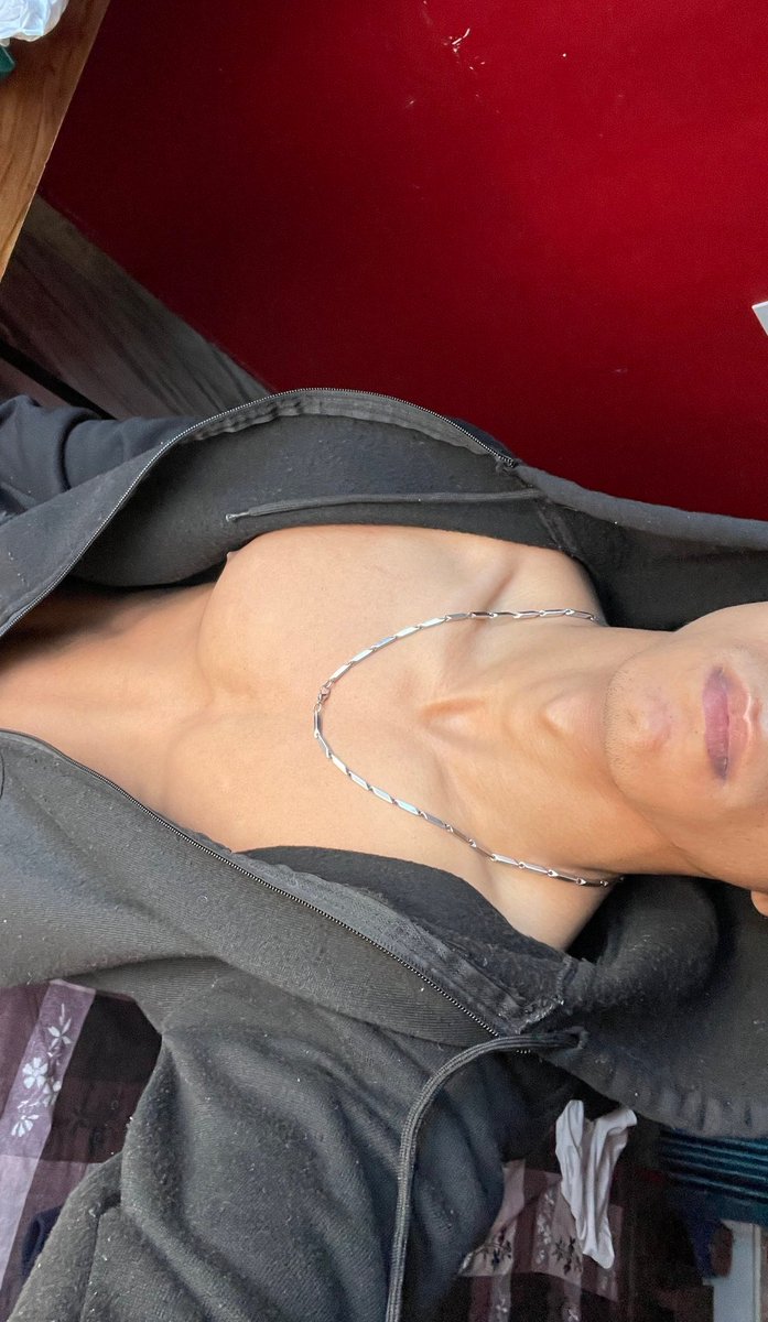 saurvibes's tweet image. Results of skipping gym