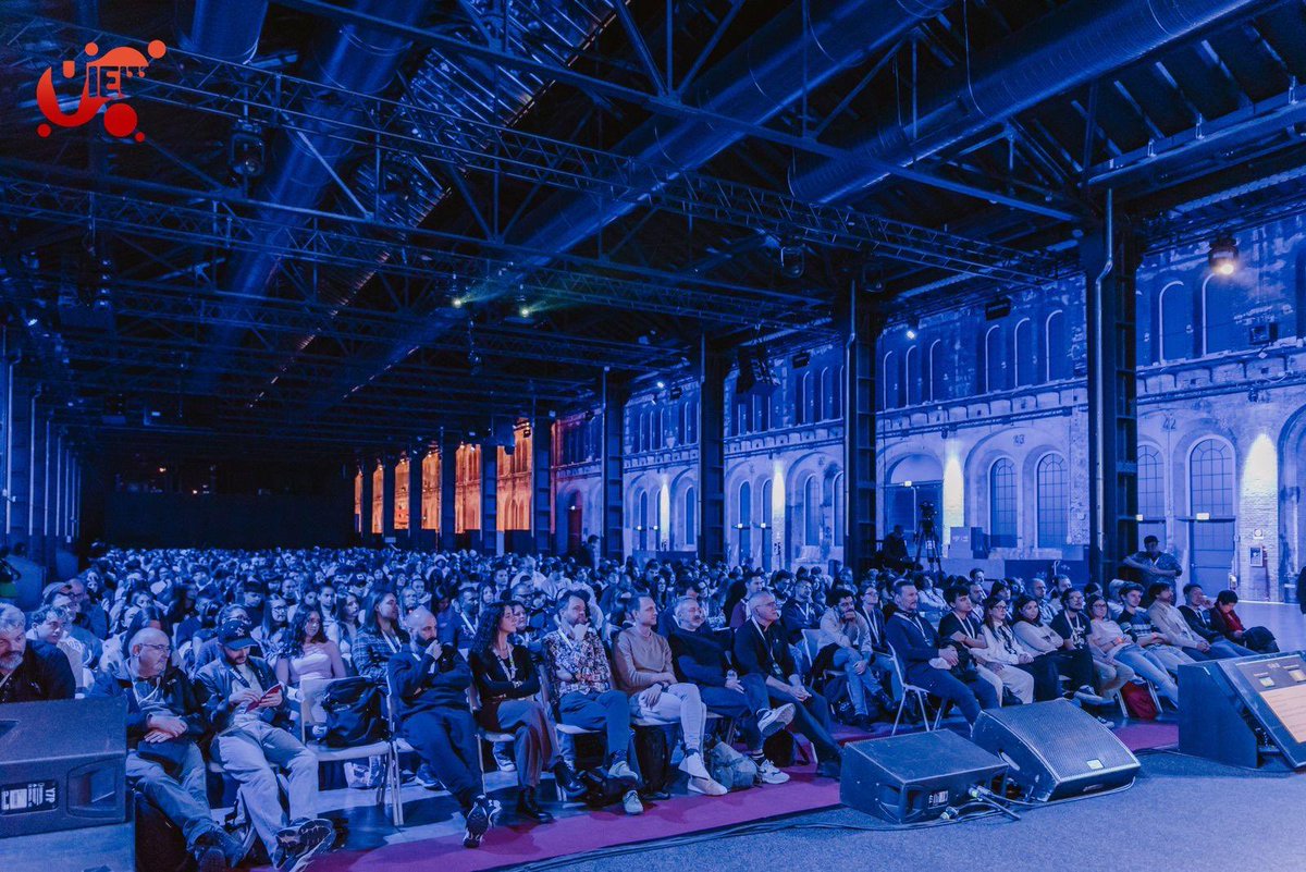 ViewConference's tweet image. #InYourDreams is such a gorgeous movie! Loved everything about it.  Catch it on @netflix. @ViewConference 2025 #alexeoo, #nickylavender, #sachakapijimpanga gave a brilliant talk on it. 
 #animation #featureanimation #vfx @beforesmag @imageworksvfx