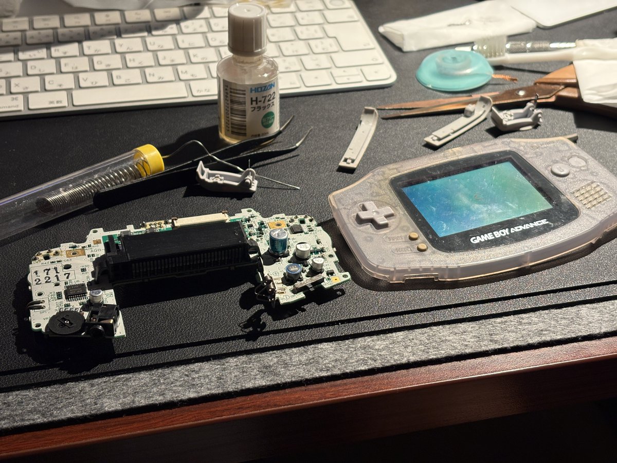 ryu9zap's tweet image. なぜ私はゲームボーイアドバンスを修理しているのだろうか…